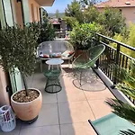 Апартаменты Le Clos Jardin-3 By Interhome Борм-ле-Мимоза
