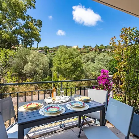 Апартаменты Le Clos Jardin-3 By Interhome *