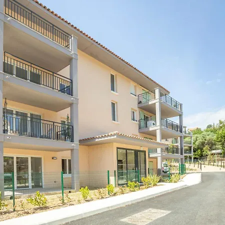 Le Clos Jardin-3 By Interhome شقة *