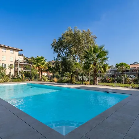 Apartment Le Clos Jardin-3 By Interhome